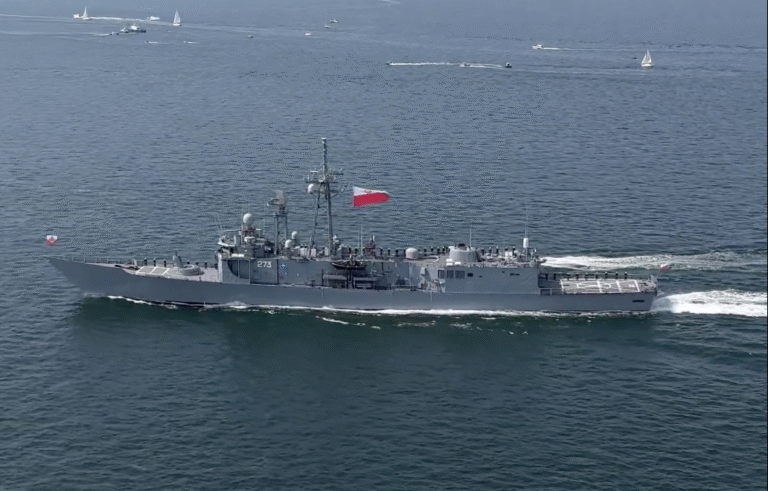 Okręt Marynarki Wojennej RP – więcej niż tylko jednostka w służbie / Portal Stoczniowy