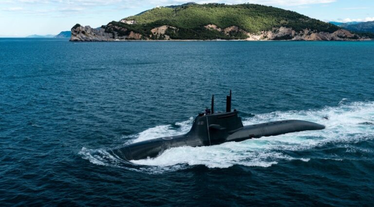 Okręty podwodne U212 NFS w ramach programu Orka i włoskie niedopowiedzenia / Portal Stoczniowy