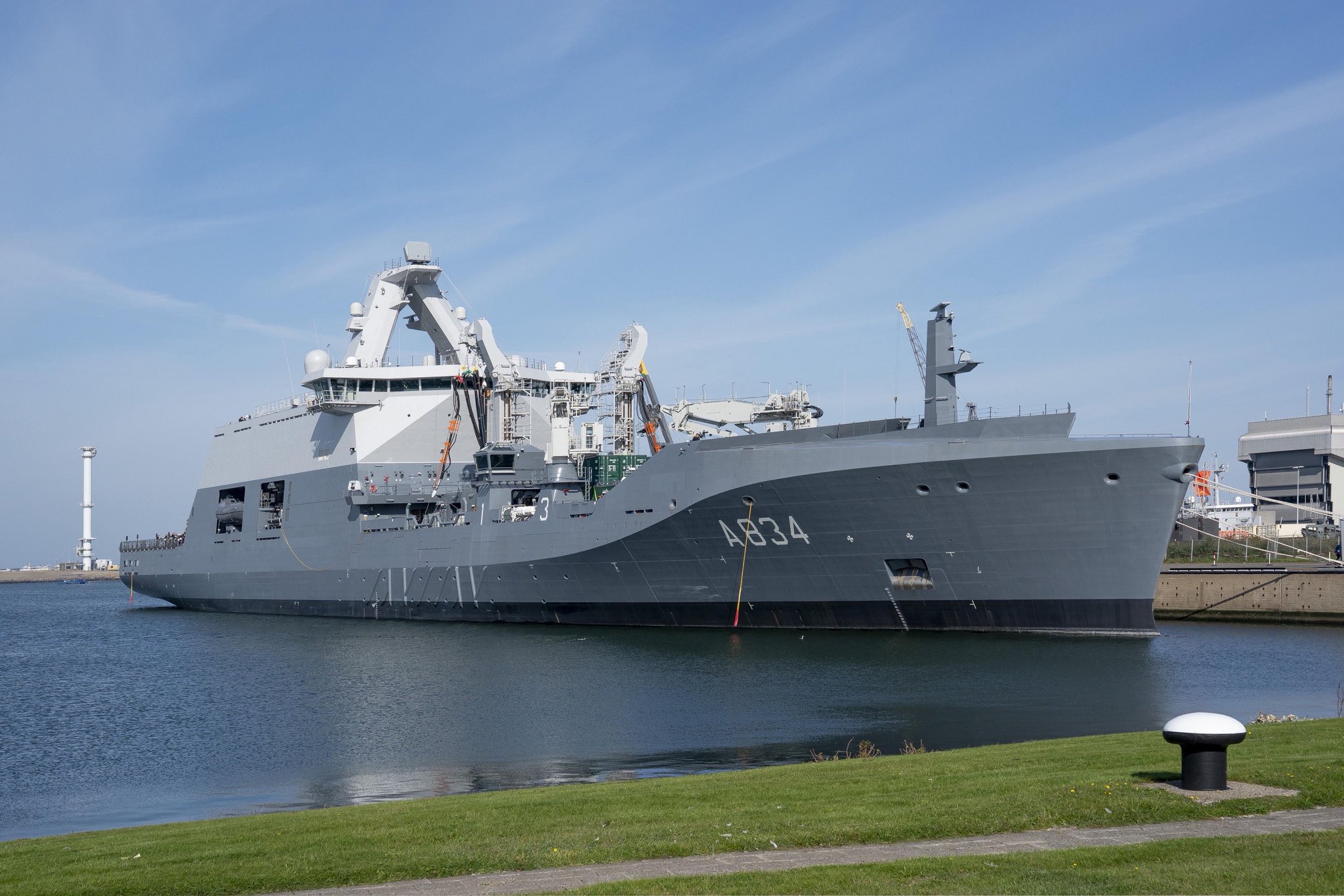 Nowy zaopatrzeniowiec Den Helder w służbie Koninklijke Marine / Portal Stoczniowy