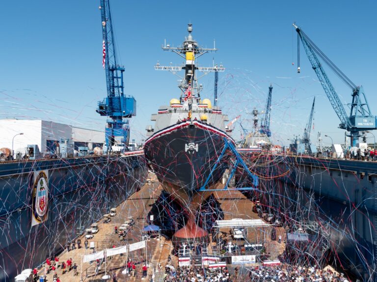 Nowy niszczyciel, nowe możliwości – US Navy rozwija Arleigh Burke / Portal Stoczniowy