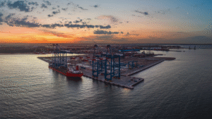 Gdańsk domyka inwestycję dekady. Terminal T3 w Baltic Hub gotowy do pełnej eksploatacji / Portal Stoczniowy