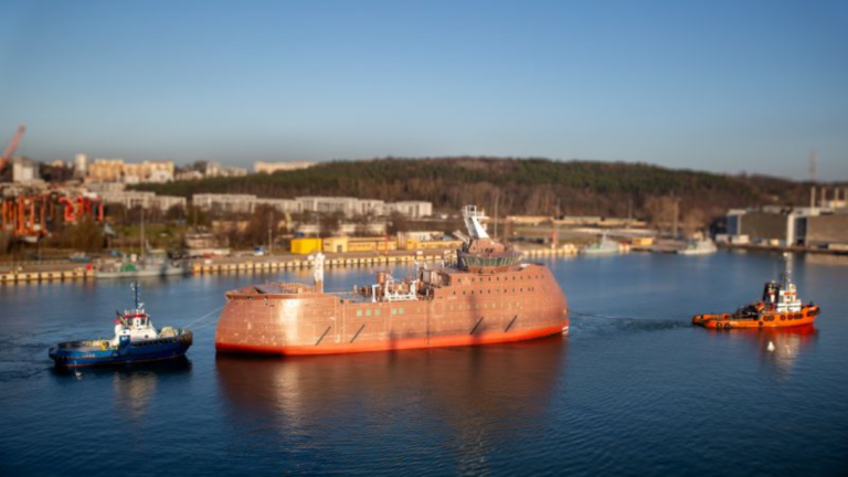 Stocznia CRIST zakończyła budowę kadłuba dla norweskiej stoczni / Portal Stoczniowy