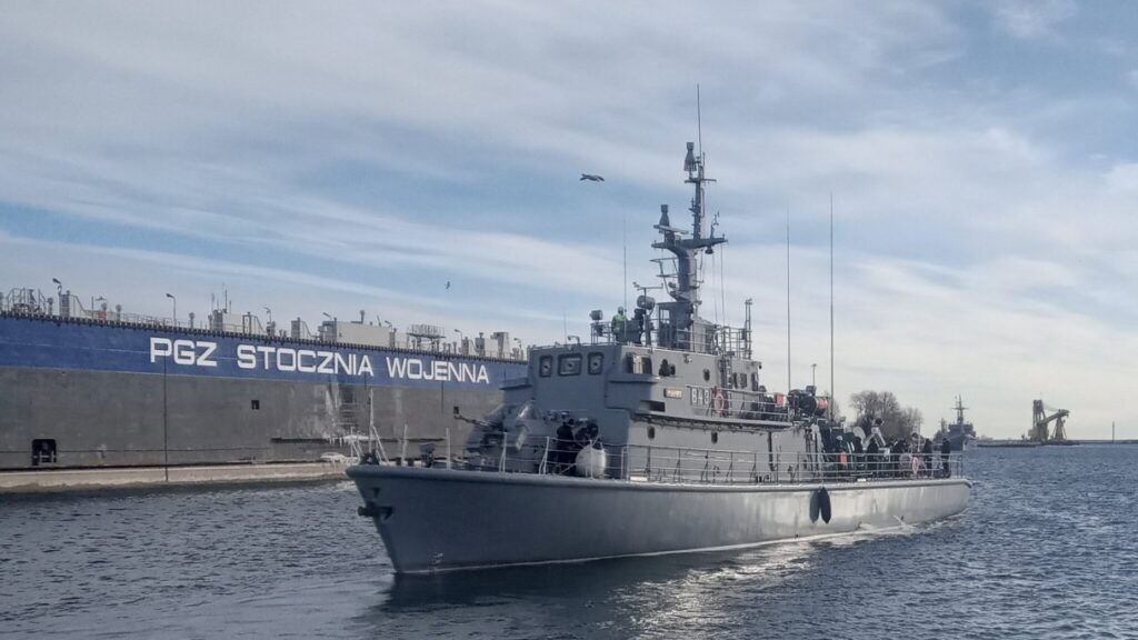 PGZ Stocznia Wojenna w 2025 roku: czas decyzji, inwestycji i produkcji / Portal Stoczniowy