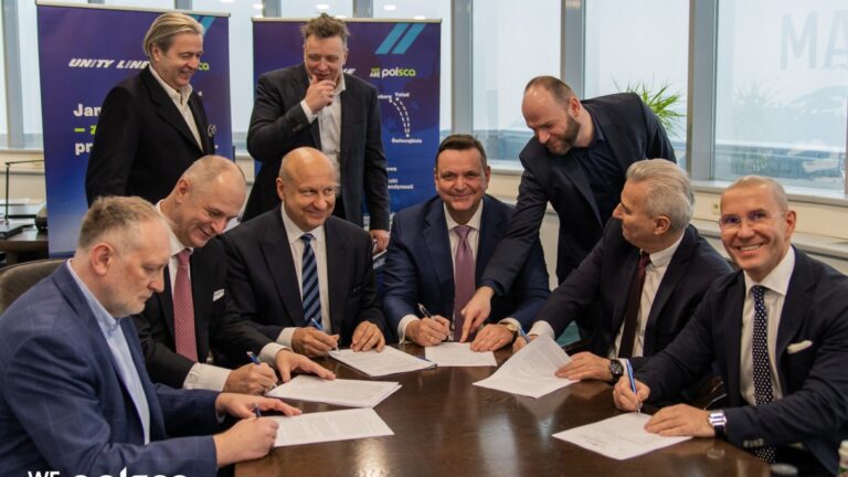 Polsca formalnie domknięta. Trzej armatorzy z podpisaną umową / Portal Stoczniowy