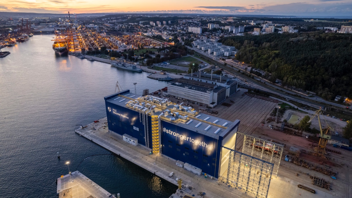 PGZ Stocznia Wojenna w 2025 roku: czas decyzji, inwestycji i produkcji