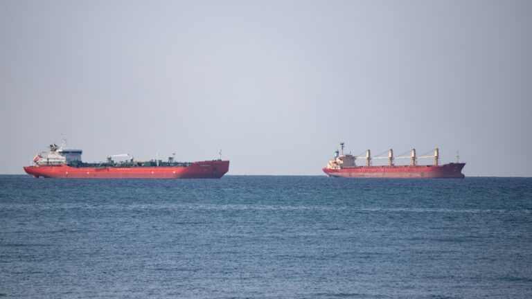 USA przejmują kolejne tankowce z "floty cieni" na wodach Morza Karaibskiego / Portal Stoczniowy