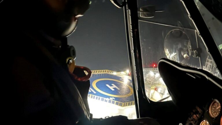 Ewakuacja medyczna z promu Aura Seaways na Bałtyku / Portal Stoczniowy