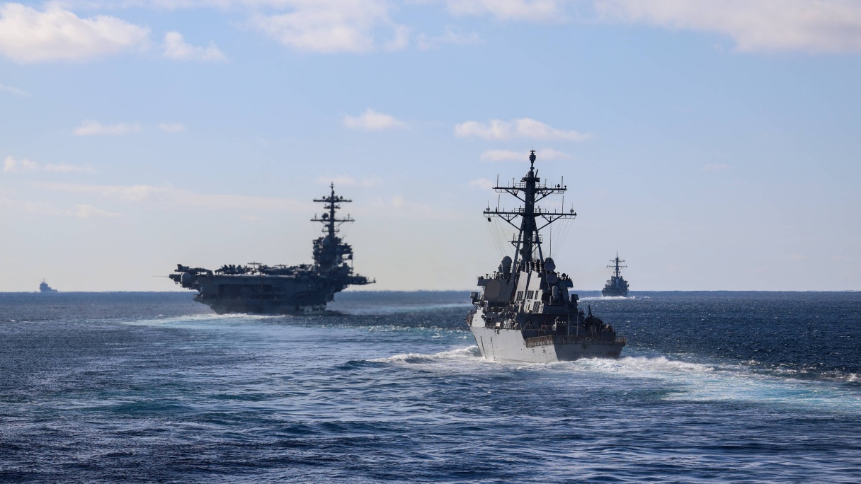 Dwa lotniskowce US Navy na Bliskim Wschodzie. Czy dojdzie do eskalacji? / Portal Stoczniowy