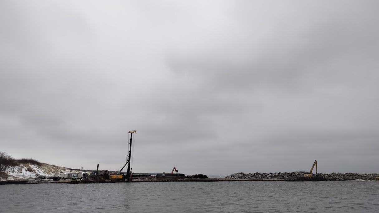 Port zewnętrzny w Ustce z potencjałem obronnym / Portal Stoczniowy