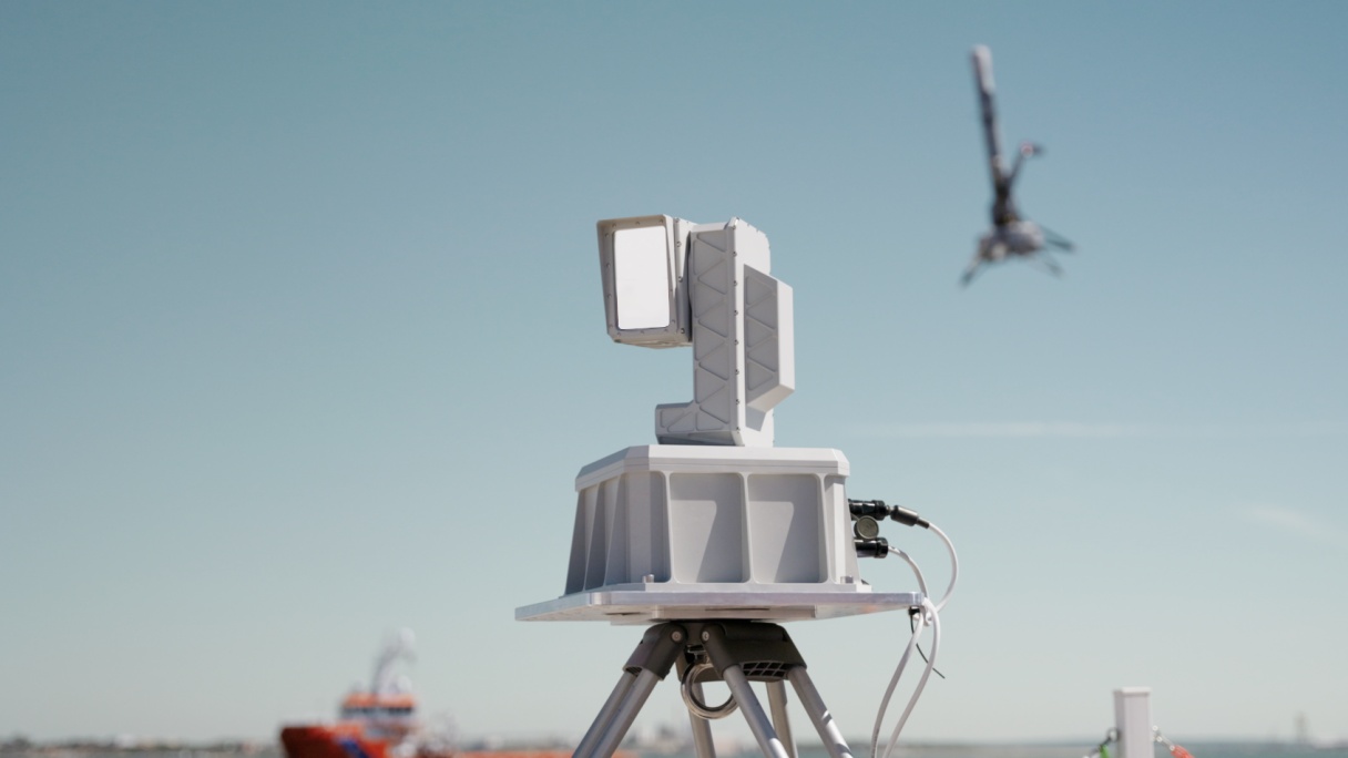 Laser zamiast radia. Naval Group i Astrolight stawiają na łączność odporną na zakłócenia