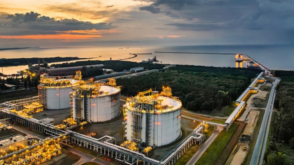 Rekord dostaw LNG, własna flota i rosnące moce importowe / Portal Stoczniowy