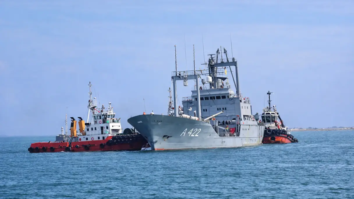 Sri Lanka umożliwia wejście do portu Trincomalee irańskiemu okrętowi / Portal Stoczniowy