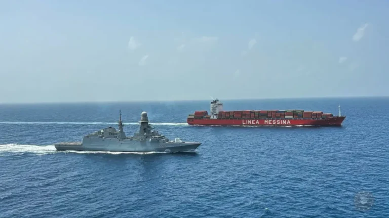 Włoska fregata ITS Federico Martinengo skierowana na Cypr po ataku dronowym / Portal Stoczniowy