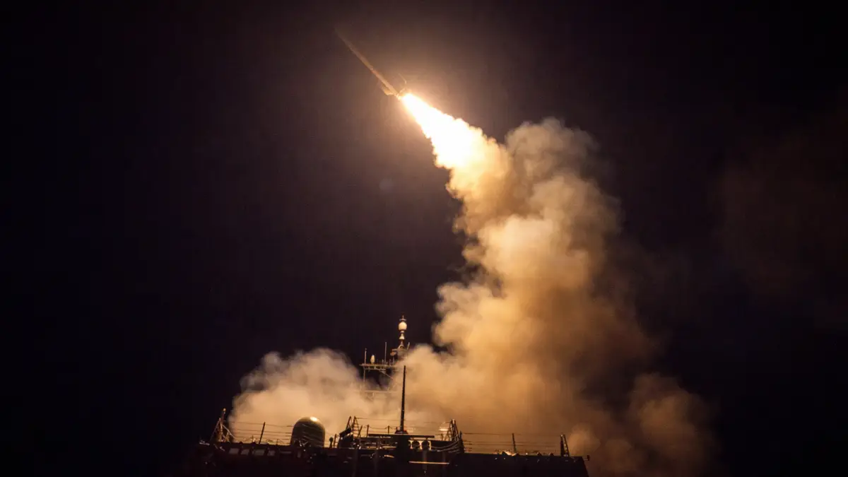 Arleigh Burke 2.0. Zmodernizowany USS Pinckney zaliczył debiut bojowy / Portal Stoczniowy