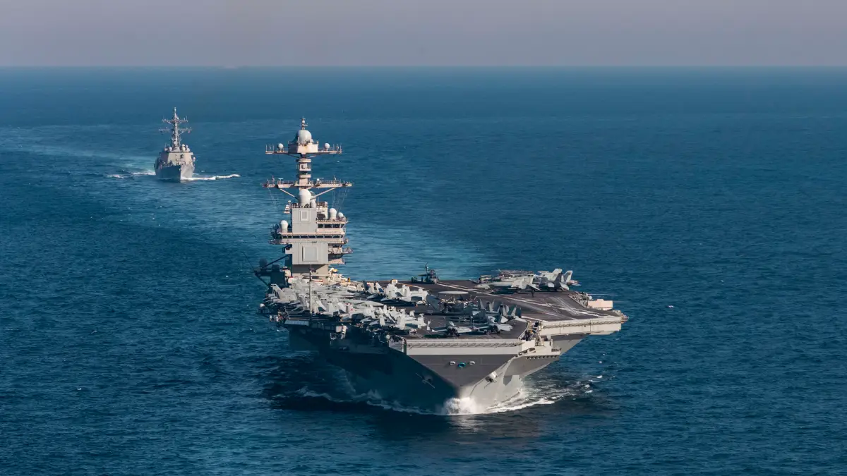 Pożar na pokładzie USS Gerald R. Ford. Incydent na najdroższym lotniskowcu świata / Portal Stoczniowy