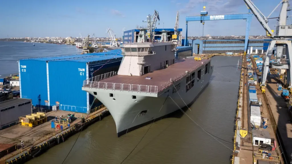 Damen zwodował dla Portugalii śmigłowcowiec NRP D. João II / Portal Stoczniowy